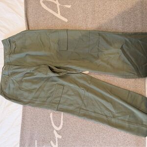 Women’s Olive Cargo Pants